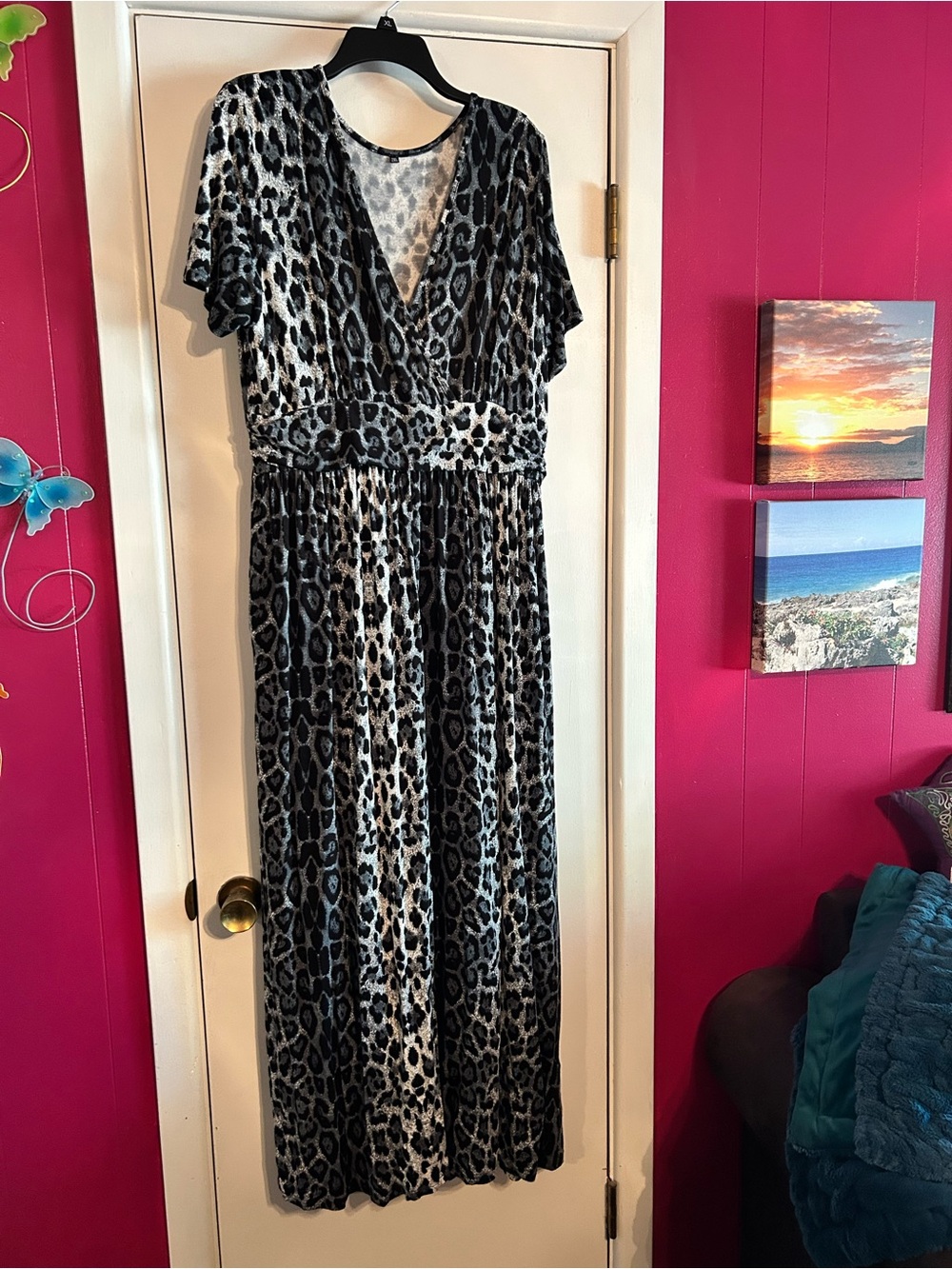 Leopard Print V-Neck Maxi Dress in Black and Gray